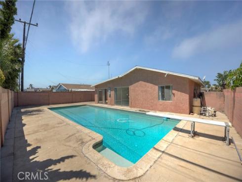 19342  Salmon   Lane, Huntington Beach, CA