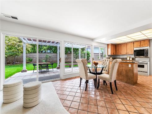 19332 Evening Hill Drive, Huntington Beach, CA