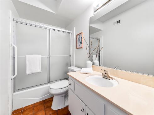 19332 Evening Hill Drive, Huntington Beach, CA