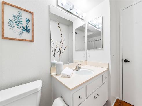 19332 Evening Hill Drive, Huntington Beach, CA