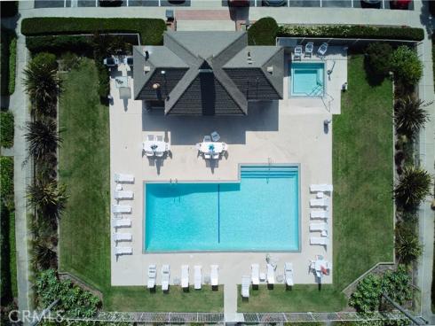 16102 Warmington 15 Lane, Huntington Beach, CA