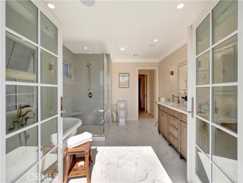 1822 Pine Street, Huntington Beach, CA