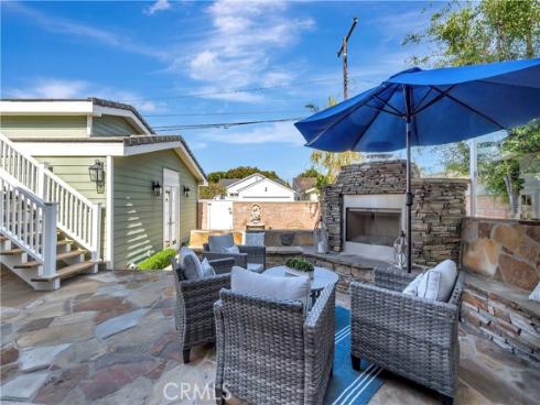 1822 Pine Street, Huntington Beach, CA