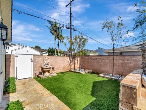 1822 Pine Street, Huntington Beach, CA