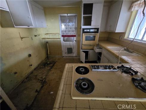 8171  Holland   Drive, Huntington Beach, CA