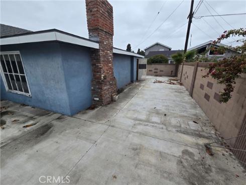 8171  Holland   Drive, Huntington Beach, CA