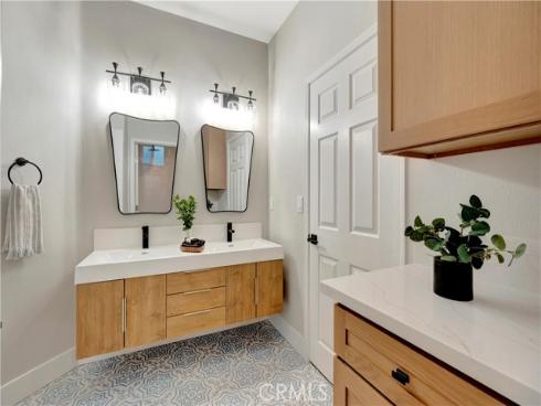 311  22nd   Street, Huntington Beach, CA