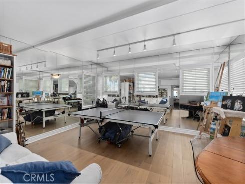 2118 Pacific Coast , Huntington Beach, CA