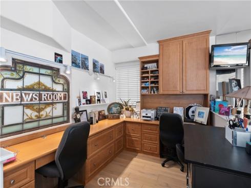 2118 Pacific Coast , Huntington Beach, CA