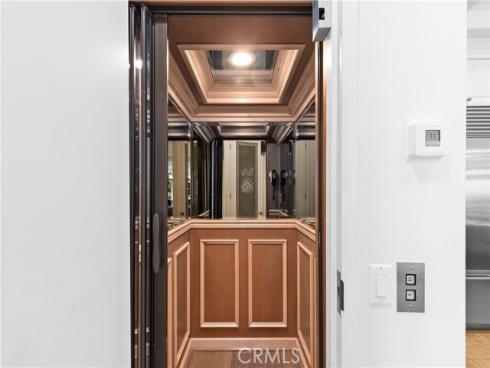 2118 Pacific Coast , Huntington Beach, CA