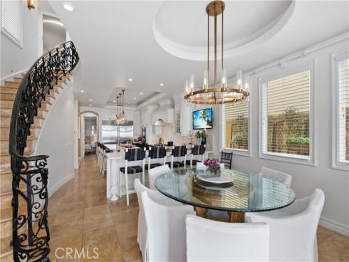 2118 Pacific Coast , Huntington Beach, CA