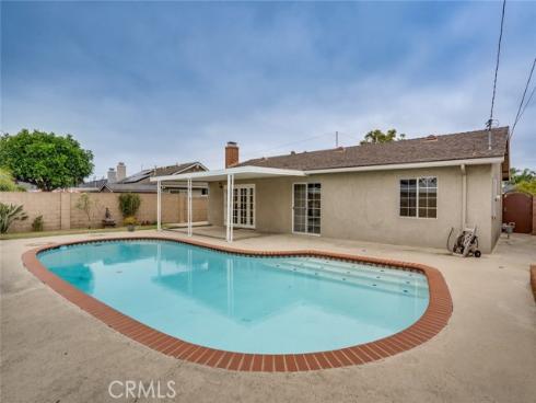 5202 Caliente Drive, Huntington Beach, CA