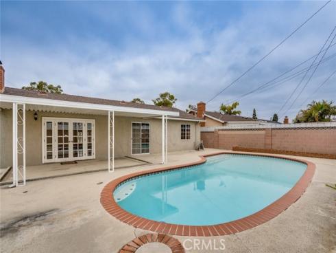 5202 Caliente Drive, Huntington Beach, CA