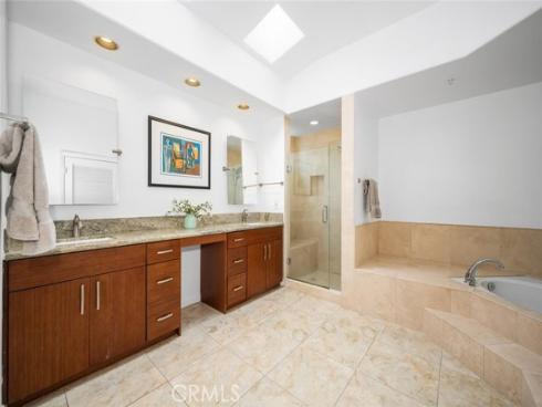 5142 Warner 305 , Huntington Beach, CA