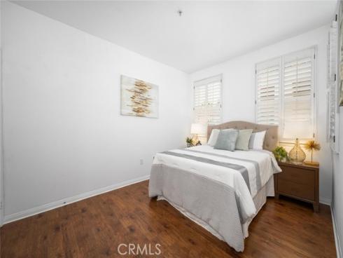 5142 Warner 305 , Huntington Beach, CA