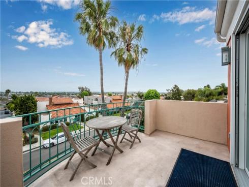 5142 Warner 305 , Huntington Beach, CA