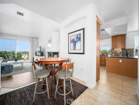 5142 Warner 305 , Huntington Beach, CA