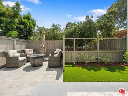 7016 Little Harbor Drive, Huntington Beach, CA