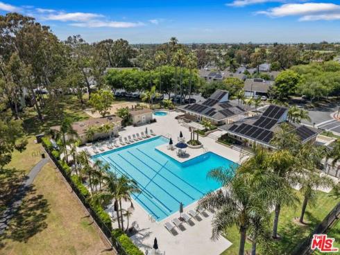 7016 Little Harbor Drive, Huntington Beach, CA