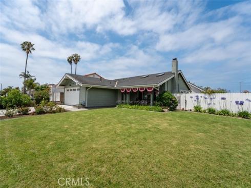 20121 Swansea Lane, Huntington Beach, CA