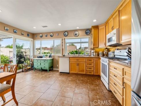 20121 Swansea Lane, Huntington Beach, CA