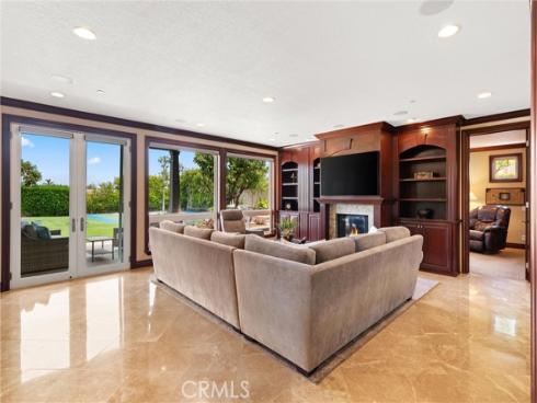 18912 Rockinghorse Lane, Huntington Beach, CA