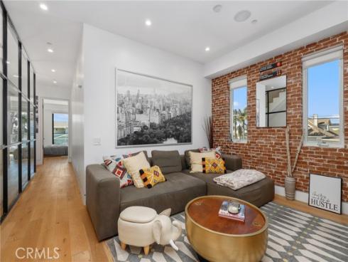 620 Huntington Street, Huntington Beach, CA