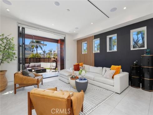 620 Huntington Street, Huntington Beach, CA