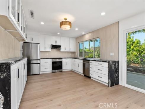 21692 Seaside Lane, Huntington Beach, CA