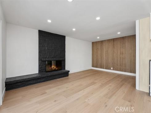 21692 Seaside Lane, Huntington Beach, CA