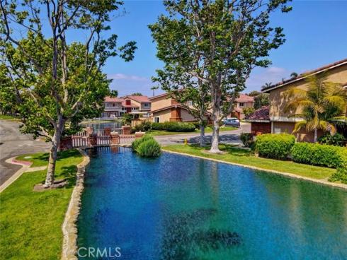 7825 Seaglen Drive, Huntington Beach, CA