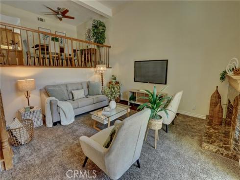 7825 Seaglen Drive, Huntington Beach, CA