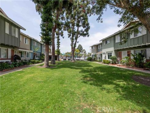 19847 Coventry Lane, Huntington Beach, CA