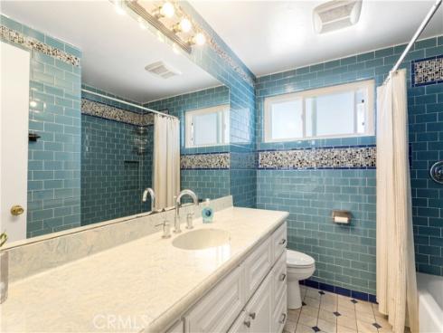 10402 Oronsay Circle, Huntington Beach, CA