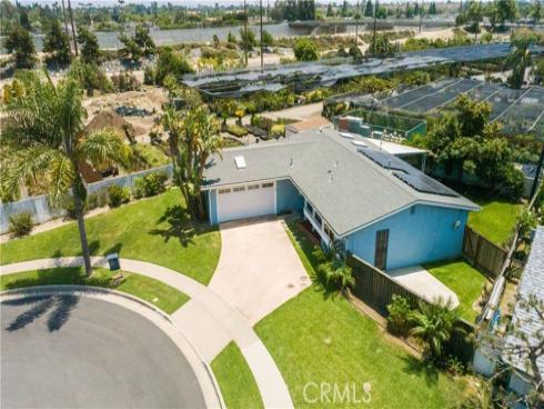 10402 Oronsay Circle, Huntington Beach, CA
