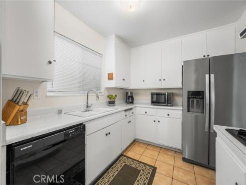 6272 Hooker Drive, Huntington Beach, CA