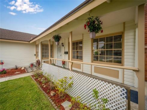 6272 Hooker Drive, Huntington Beach, CA