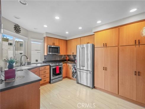 16703 Castaway Lane, Huntington Beach, CA