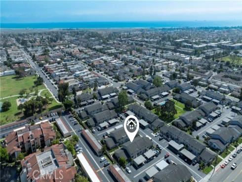 4734 Cielo 137 Drive, Huntington Beach, CA