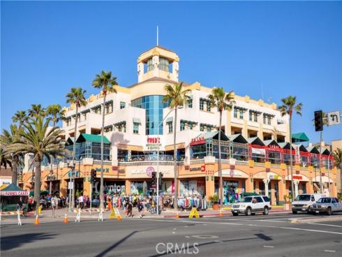 4734 Cielo 137 Drive, Huntington Beach, CA