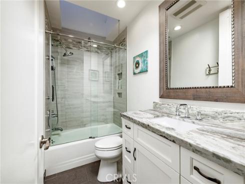 16520 Harbour 6 Lane, Huntington Beach, CA