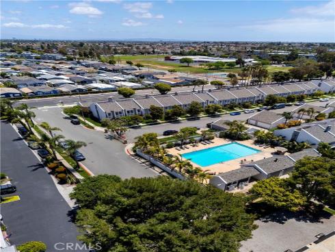 16520 Harbour 6 Lane, Huntington Beach, CA