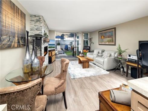 16520 Harbour 6 Lane, Huntington Beach, CA