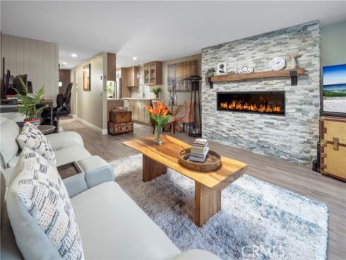 16520 Harbour 6 Lane, Huntington Beach, CA