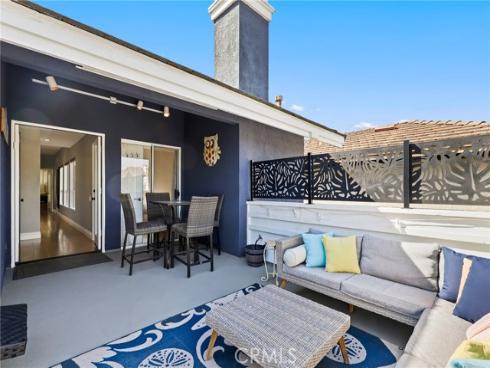 1916 Pine Street, Huntington Beach, CA