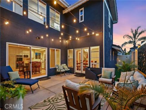 1916 Pine Street, Huntington Beach, CA