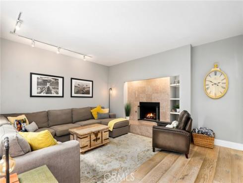 1916 Pine Street, Huntington Beach, CA