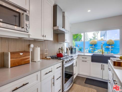 20281 Bancroft Circle, Huntington Beach, CA