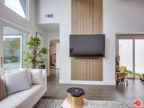 20281 Bancroft Circle, Huntington Beach, CA