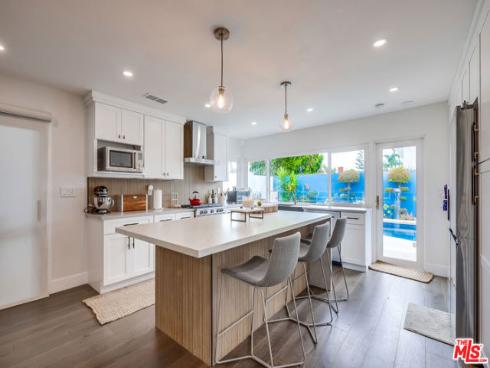 20281 Bancroft Circle, Huntington Beach, CA